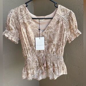 Spell and the Gypsy Lioness cap sleeve blouse smoke NWT XS